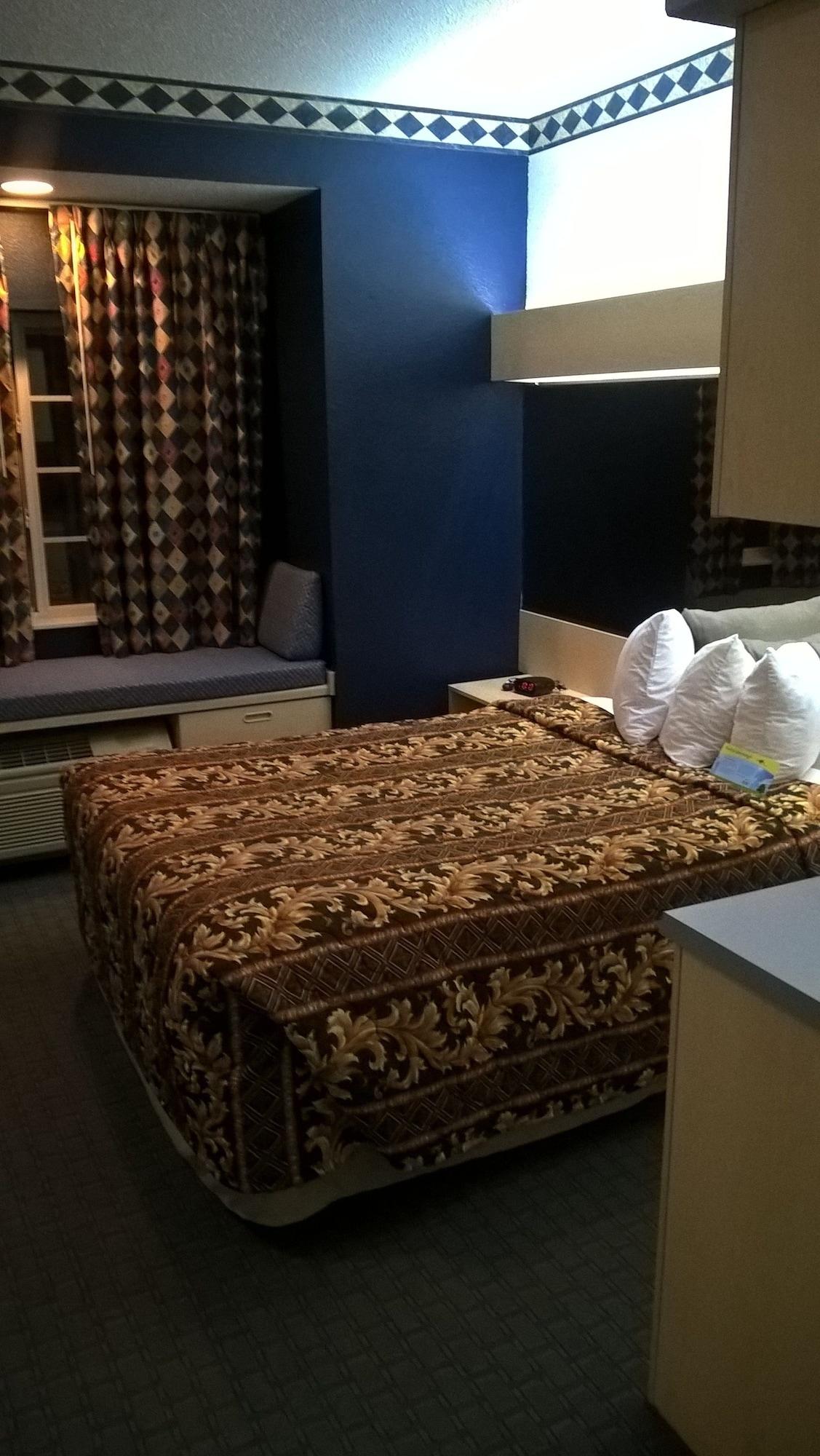 Days Inn & Suites By Wyndham Hutchinson Eksteriør billede
