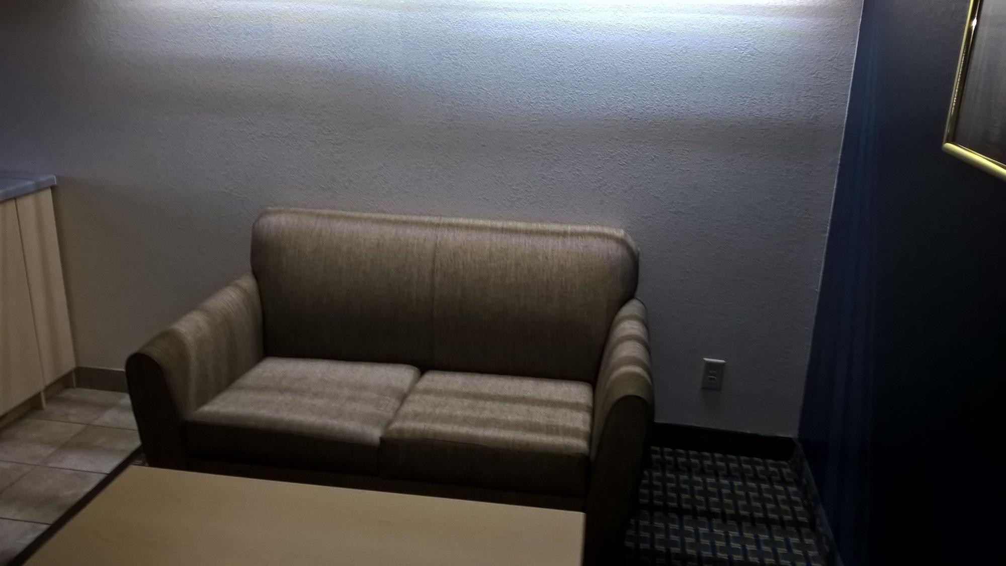 Days Inn & Suites By Wyndham Hutchinson Eksteriør billede