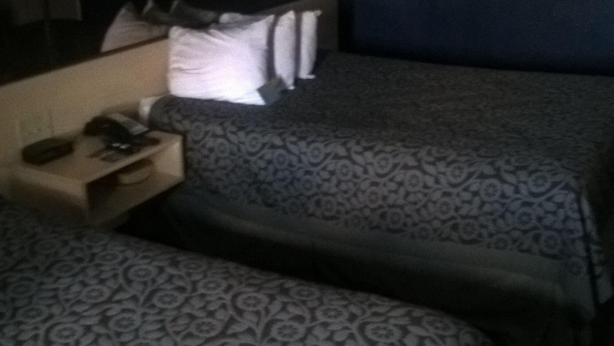 Days Inn & Suites By Wyndham Hutchinson Eksteriør billede